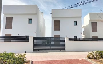 Property slide 48
