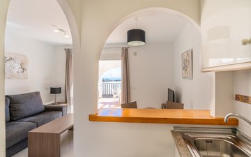 Property slide 32
