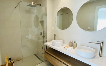 Property slide 39