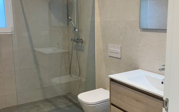 Property slide 10