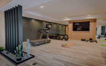 Property slide 25