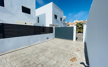 Property slide 10