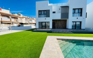 Property slide 32