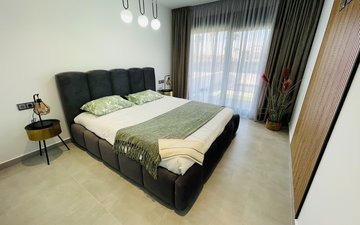 Property slide 50