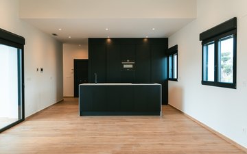 Property slide 19