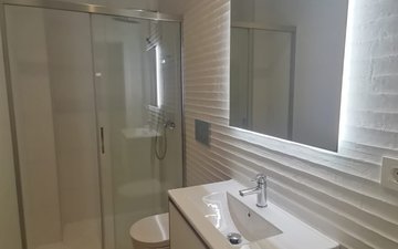 Property slide 20