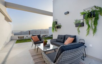 Property slide 21