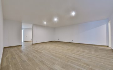 Property slide 20