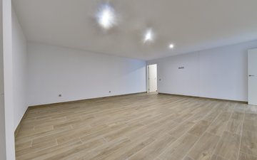 Property slide 21