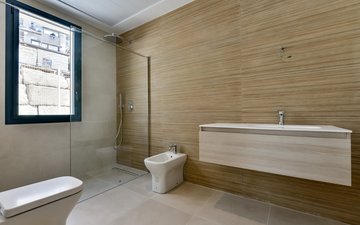 Property slide 46