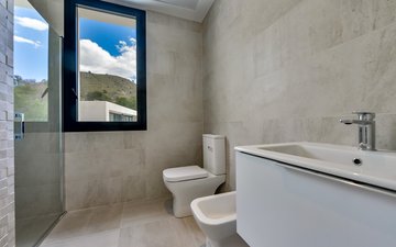 Property slide 44