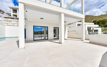 Property slide 10