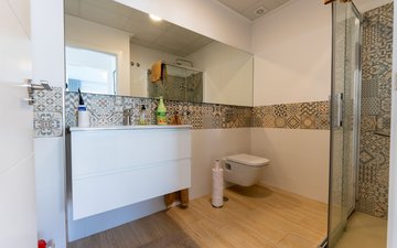 Property slide 17