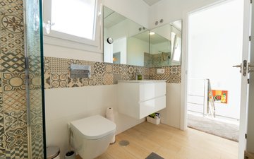 Property slide 23