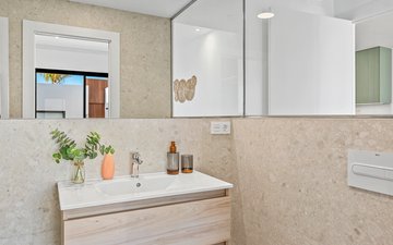 Property slide 21
