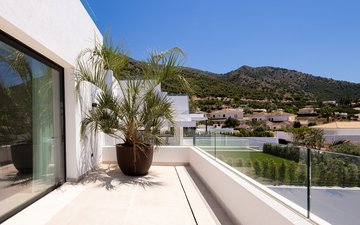 Property slide 43