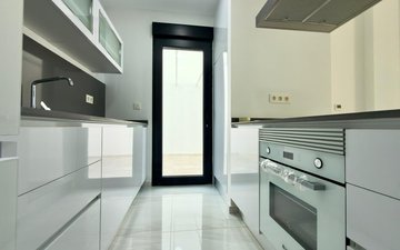 Property slide 32