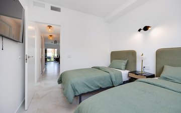 Property slide 36