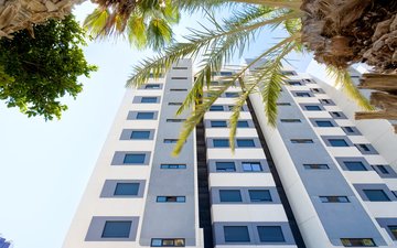 Property slide 50