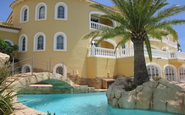Property slide 25