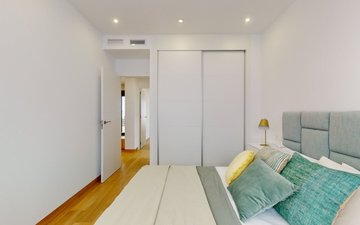 Property slide 10