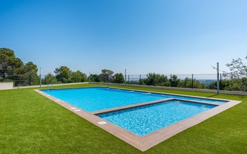 Property slide 40