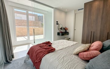 Property slide 22
