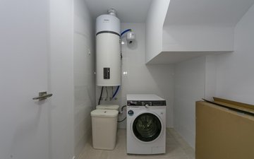 Property slide 17