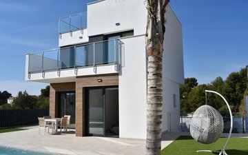 Property slide 16