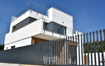 Property slide 18