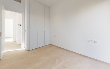 Property slide 39