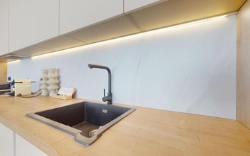 Property slide 10