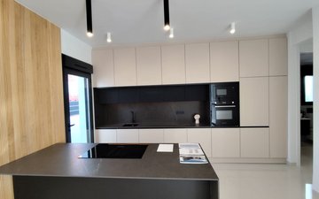 Property slide 5