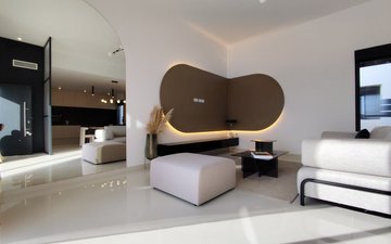 Property slide 4