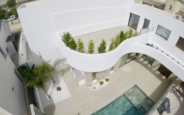 Property slide 21