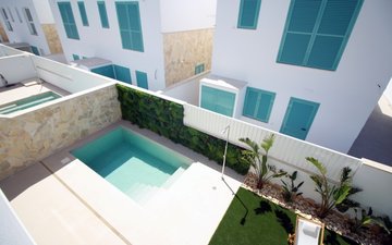 Property slide 18