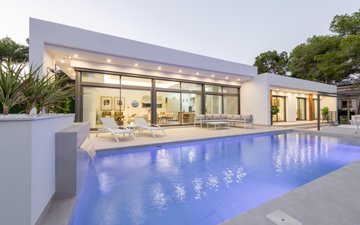 Property slide 24