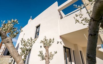 Property slide 18