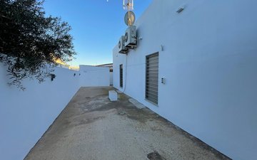 Property slide 22
