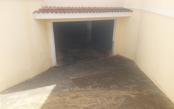 Property slide 16