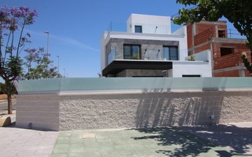 Property slide 32