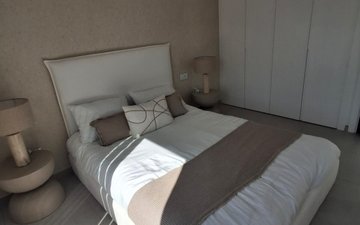 Property slide 10