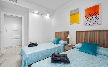 Property slide 10