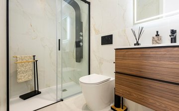 Property slide 16
