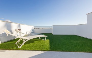 Property slide 32