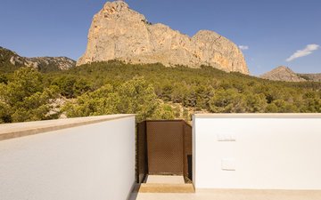 Property slide 31