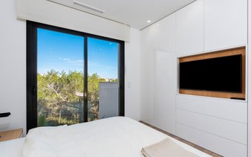 Property slide 10