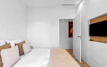 Property slide 25