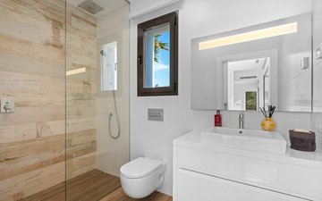 Property slide 17