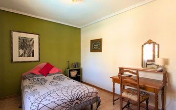Property slide 40